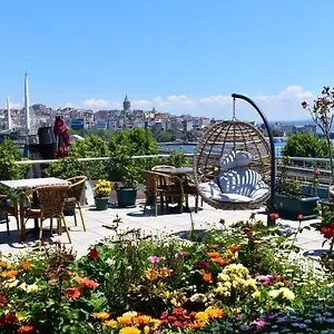 Garden Terrace Couette-café